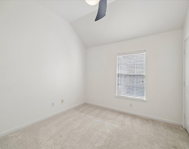 834 Cohn Street - Photo Thumbnail 21