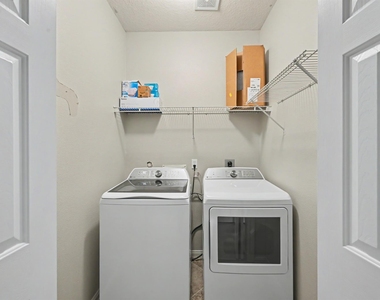 11318 Twain Drive - Photo Thumbnail 13