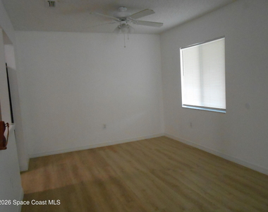 215 Washington Avenue - Photo Thumbnail 2