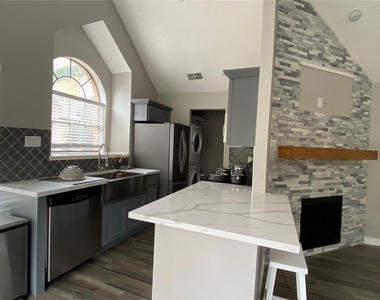 2300 Old Spanish Trail - Photo Thumbnail 8