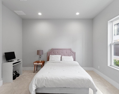 1617 Wheeler Street - Photo Thumbnail 22