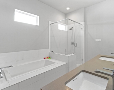 1617 Wheeler Street - Photo Thumbnail 17