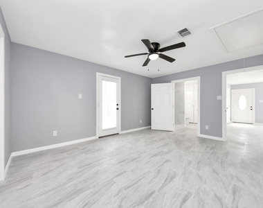 5103 Karu Drive - Photo Thumbnail 10