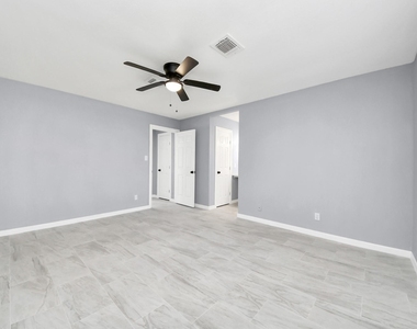 5103 Karu Drive - Photo Thumbnail 15