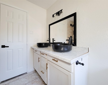 1311 Jefferson - Photo Thumbnail 30