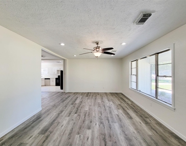 1311 Jefferson - Photo Thumbnail 6