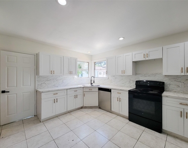1311 Jefferson - Photo Thumbnail 11