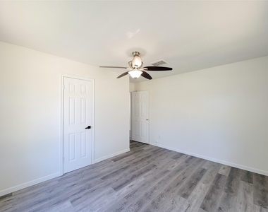 1311 Jefferson - Photo Thumbnail 21