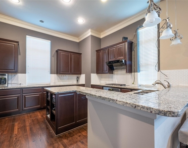 1611 W 23rd Street - Photo Thumbnail 5