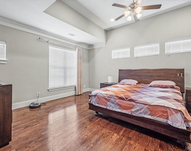 1611 W 23rd Street - Photo Thumbnail 16