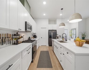 5218 San Juan Street - Photo Thumbnail 11