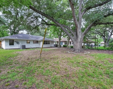 4106 Woodshire Street - Photo Thumbnail 32