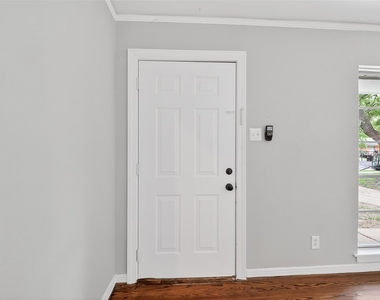 4106 Woodshire Street - Photo Thumbnail 4