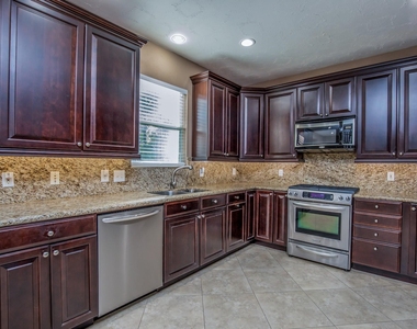 18 Bowie Bend Court - Photo Thumbnail 18