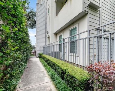 3127 Leeland Street - Photo Thumbnail 3