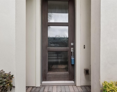 3127 Leeland Street - Photo Thumbnail 6