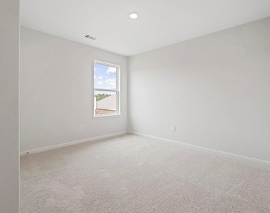 21627 Lotus Elm Street - Photo Thumbnail 10