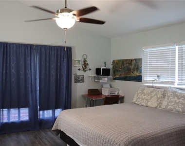 4214 Reeves Drive - Photo Thumbnail 4