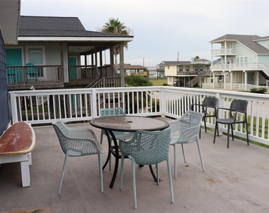 4214 Reeves Drive - Photo Thumbnail 9