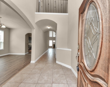 24711 Malca Manor Drive - Photo Thumbnail 4
