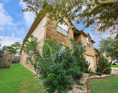 24711 Malca Manor Drive - Photo Thumbnail 46