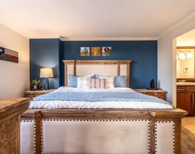 3525 Sage Road - Photo Thumbnail 10