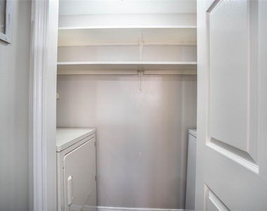 3525 Sage Road - Photo Thumbnail 15