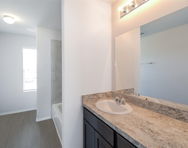 4939 Banyan Tree Trail - Photo Thumbnail 12