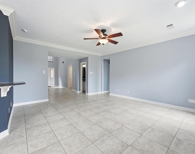 818 Heather Park Court - Photo Thumbnail 12
