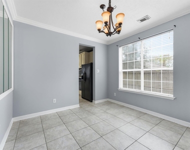 818 Heather Park Court - Photo Thumbnail 6