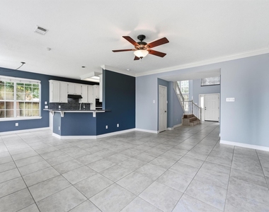 818 Heather Park Court - Photo Thumbnail 13