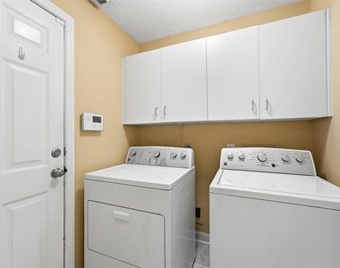 818 Heather Park Court - Photo Thumbnail 24