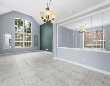818 Heather Park Court - Photo Thumbnail 7