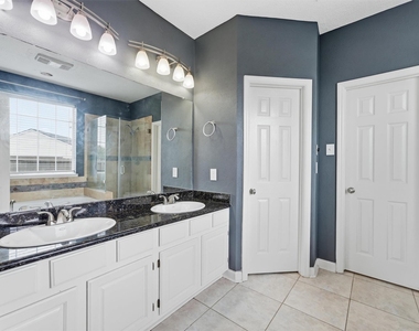 818 Heather Park Court - Photo Thumbnail 17