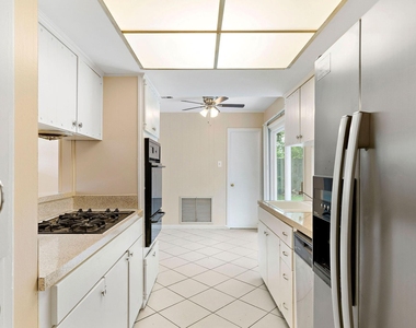 5522 Ariel Street - Photo Thumbnail 10