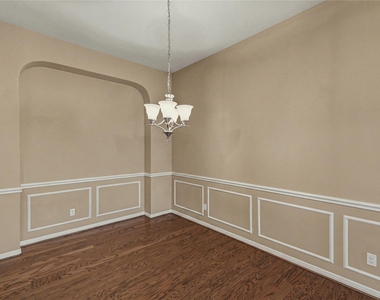 10906 Angel Lake Drive - Photo Thumbnail 4