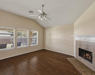 10906 Angel Lake Drive - Photo Thumbnail 9