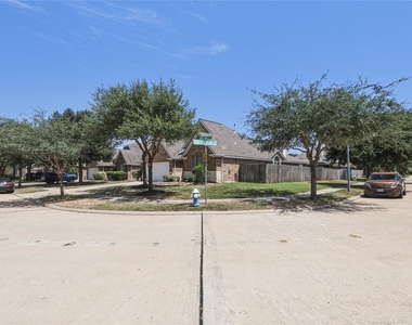 10906 Angel Lake Drive - Photo Thumbnail 1