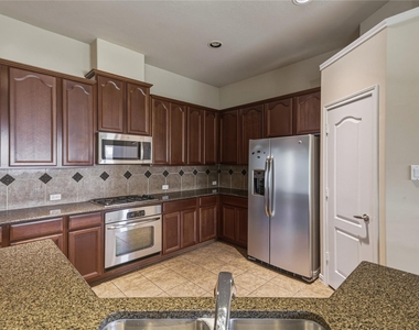 10906 Angel Lake Drive - Photo Thumbnail 14