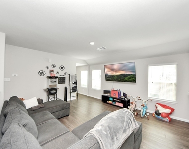 3702 Cub Drive - Photo Thumbnail 33