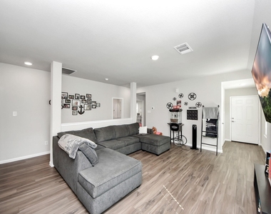 3702 Cub Drive - Photo Thumbnail 32