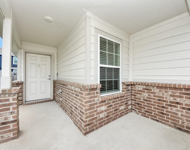 3702 Cub Drive - Photo Thumbnail 5