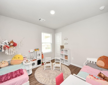 3702 Cub Drive - Photo Thumbnail 29