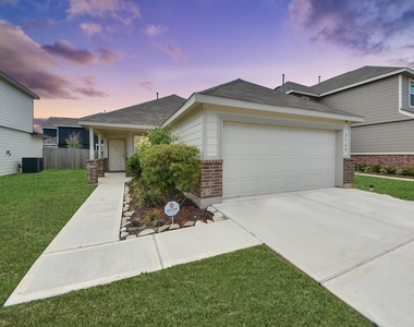 3702 Cub Drive - Photo Thumbnail 1