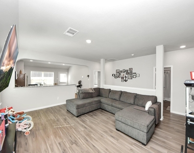 3702 Cub Drive - Photo Thumbnail 35