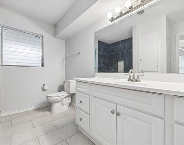 4702 Holly Street - Photo Thumbnail 10
