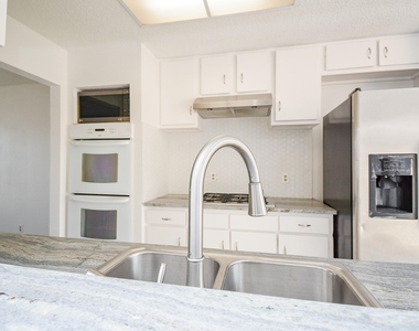 4906 E Orem Drive - Photo Thumbnail 1
