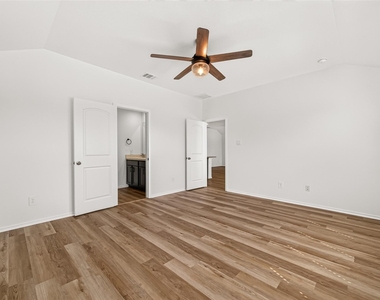 15015 Ashton Meadows Dr - Photo Thumbnail 23