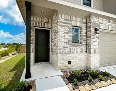 8205 Red Spruce St - Photo Thumbnail 42