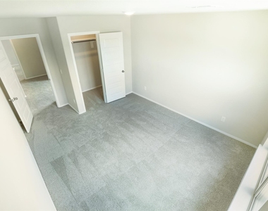 8205 Red Spruce St - Photo Thumbnail 41
